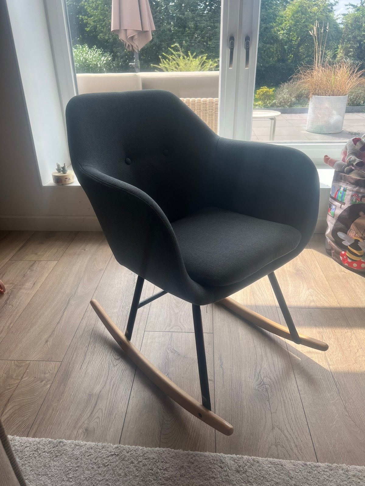 Schommelstoel grijs grijze stoel schommel fauteuils, Ophalen, Zo goed als nieuw, 75 tot 100 cm, 50 tot 75 cm
