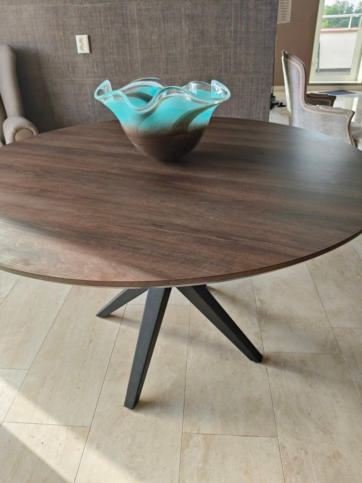 NIEUWE ronde eettafel met spinpoot - aankoopbon aanwezig, Rond, Ophalen of Verzenden, Zo goed als nieuw, 100 tot 150 cm