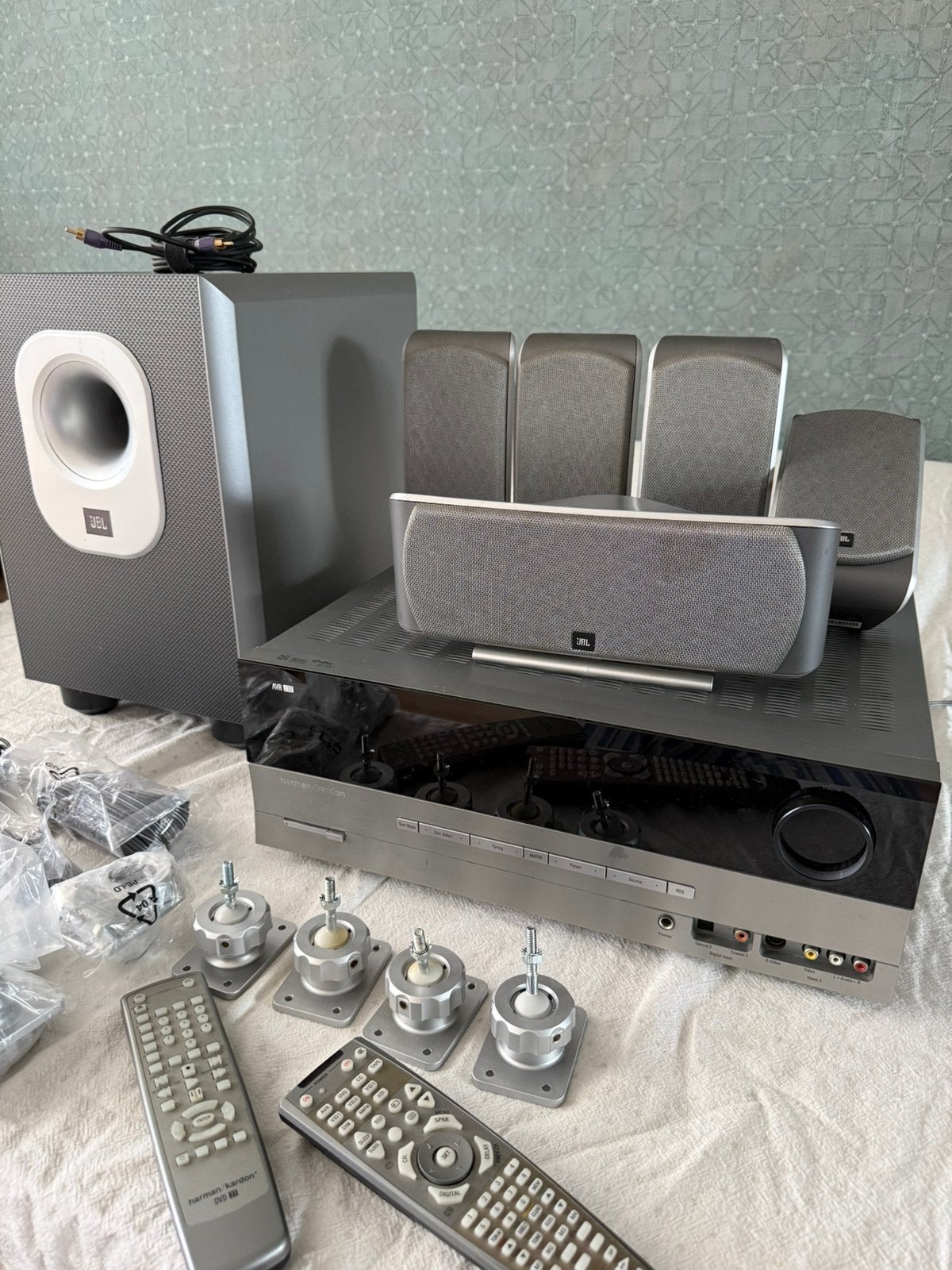 Harman/Kardon AVR 137 compleet met surround speakerset, Gebruikt, 70 watt of meer, 5.1-systeem, Overige spelers
