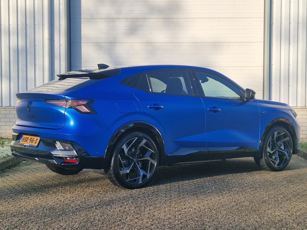 Renault Rafale E-Tech 4x4 plug-in hybrid 300PK atelier Alpin, Auto's, Renault, Automaat, 1199 cc, Blauw, Vierwielaandrijving