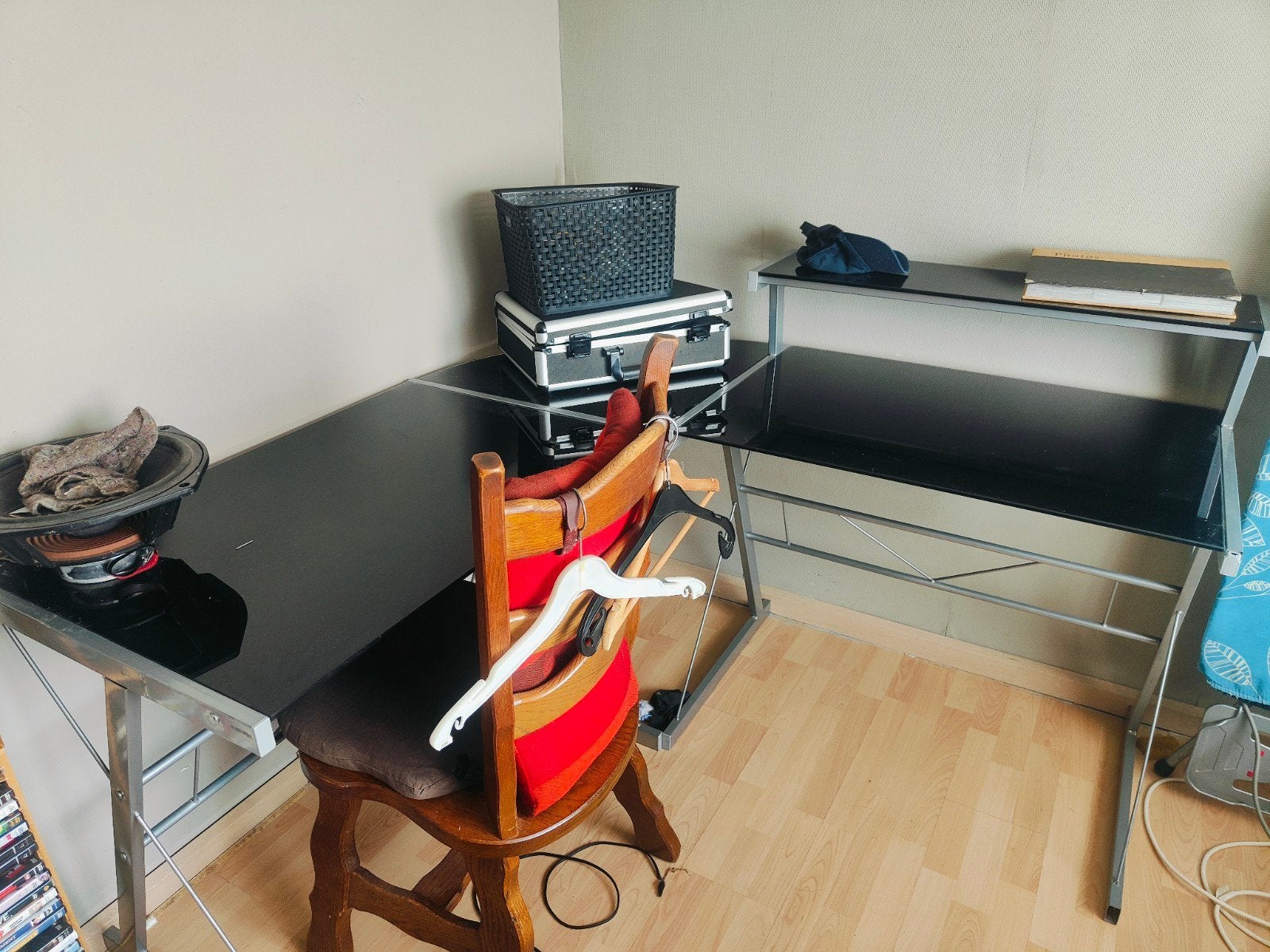 glazen bureau ronde hoek, Ophalen, Gebruikt