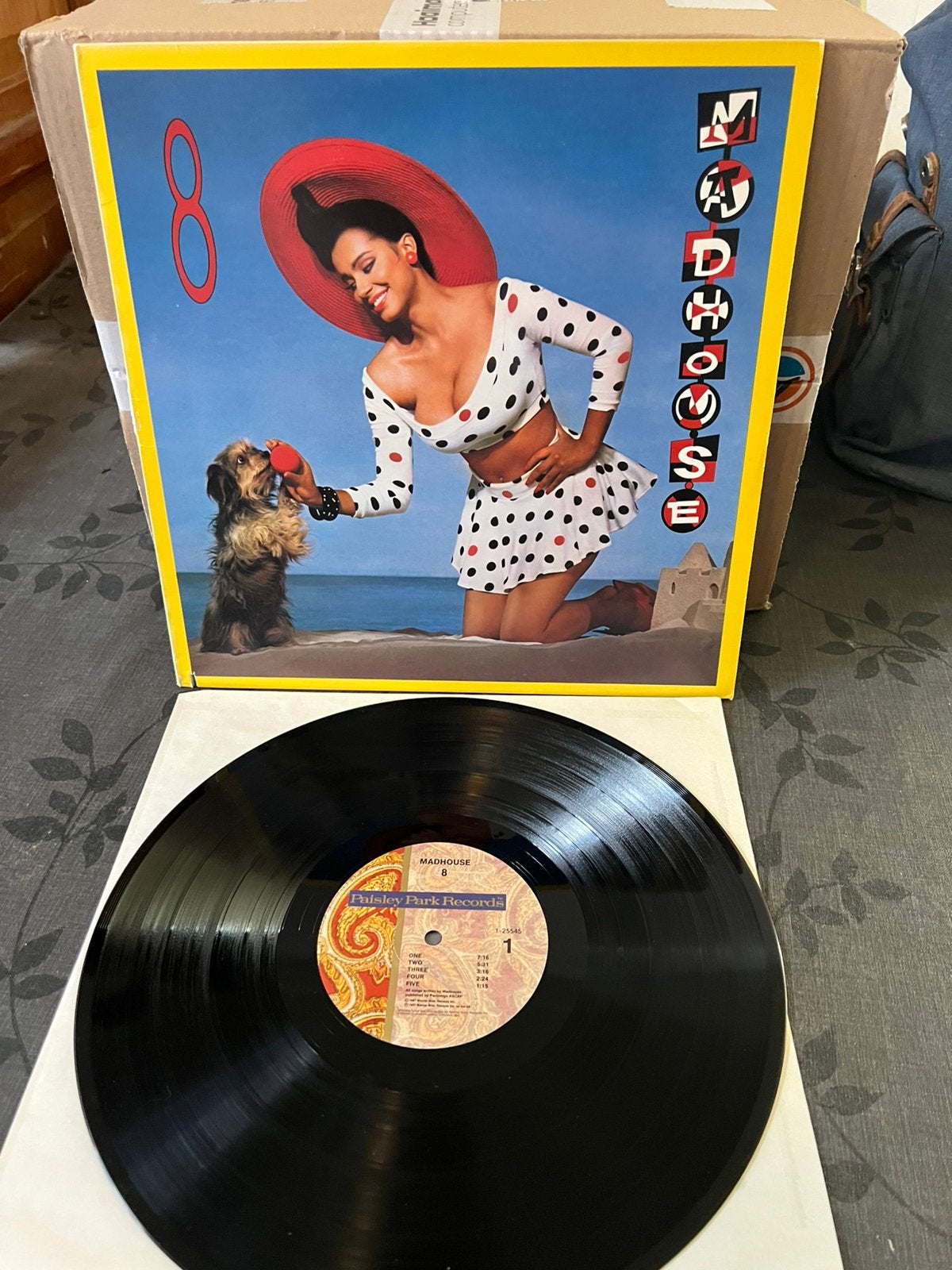 Madhouse 8 LP, Cd's en Dvd's, Vinyl | Pop, Ophalen of Verzenden, Zo goed als nieuw, LP
