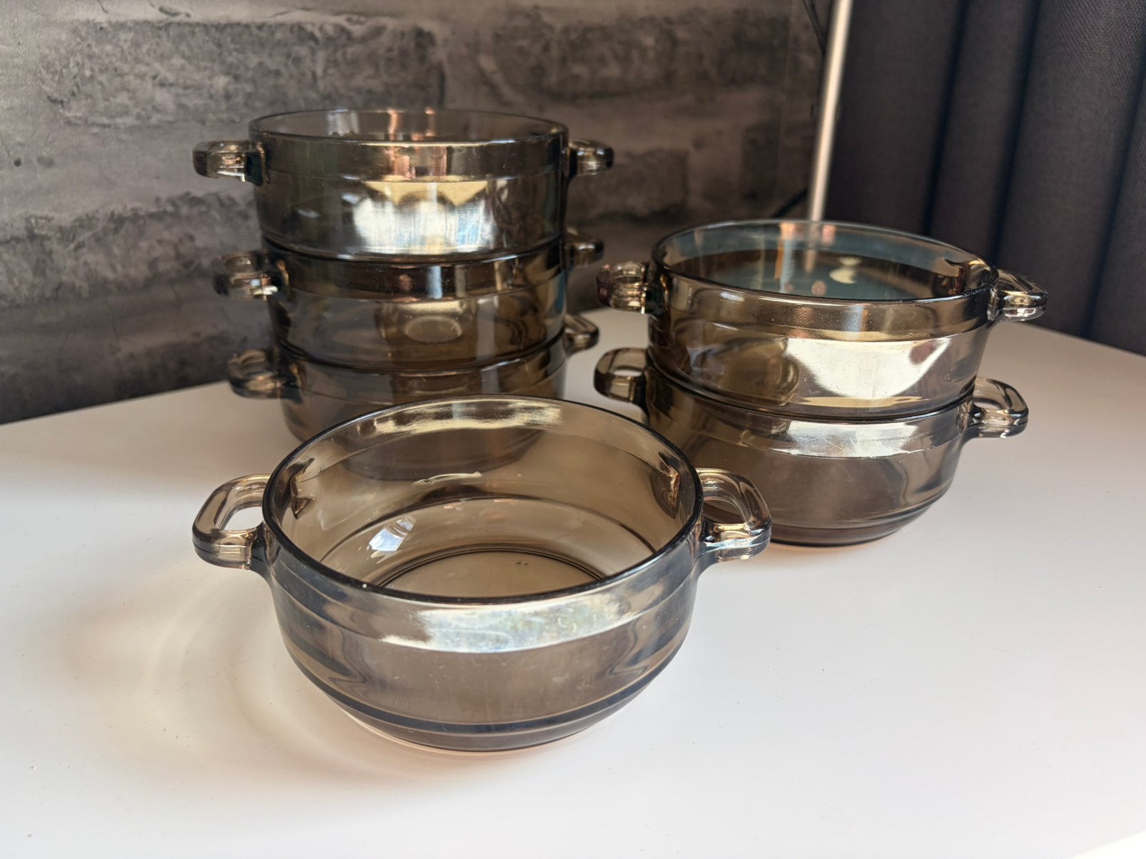 Vintage Arcoroc Fume Soepkommen Met Oren 6 Stuks (Rookglas), Overige merken, Vintage, Ophalen of Verzenden, Kom(men)