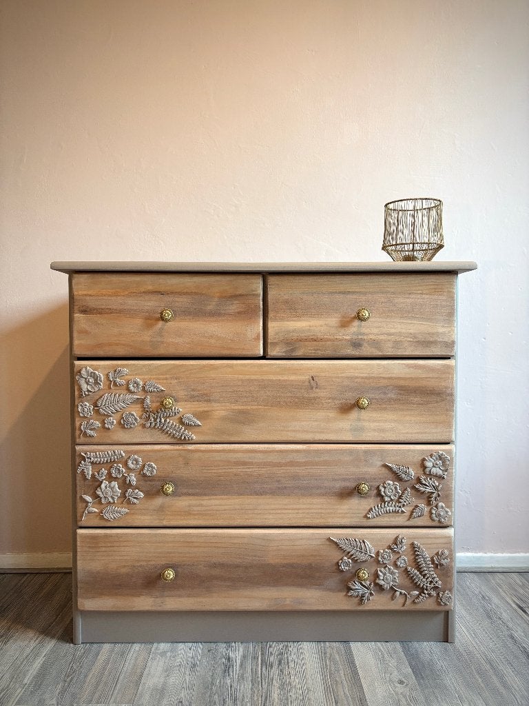 Stijlvolle ladekast met epoxy bloemen | Gerestyled, Ophalen, 5 laden of meer, Nieuw, 50 tot 100 cm
