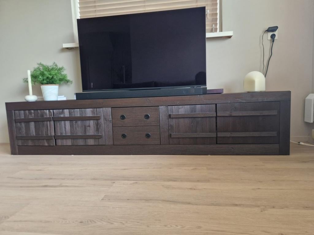 Be pure home hiku tv-meubel diep geborsteld grenen -ceder, Ophalen, 25 tot 50 cm, Minder dan 100 cm