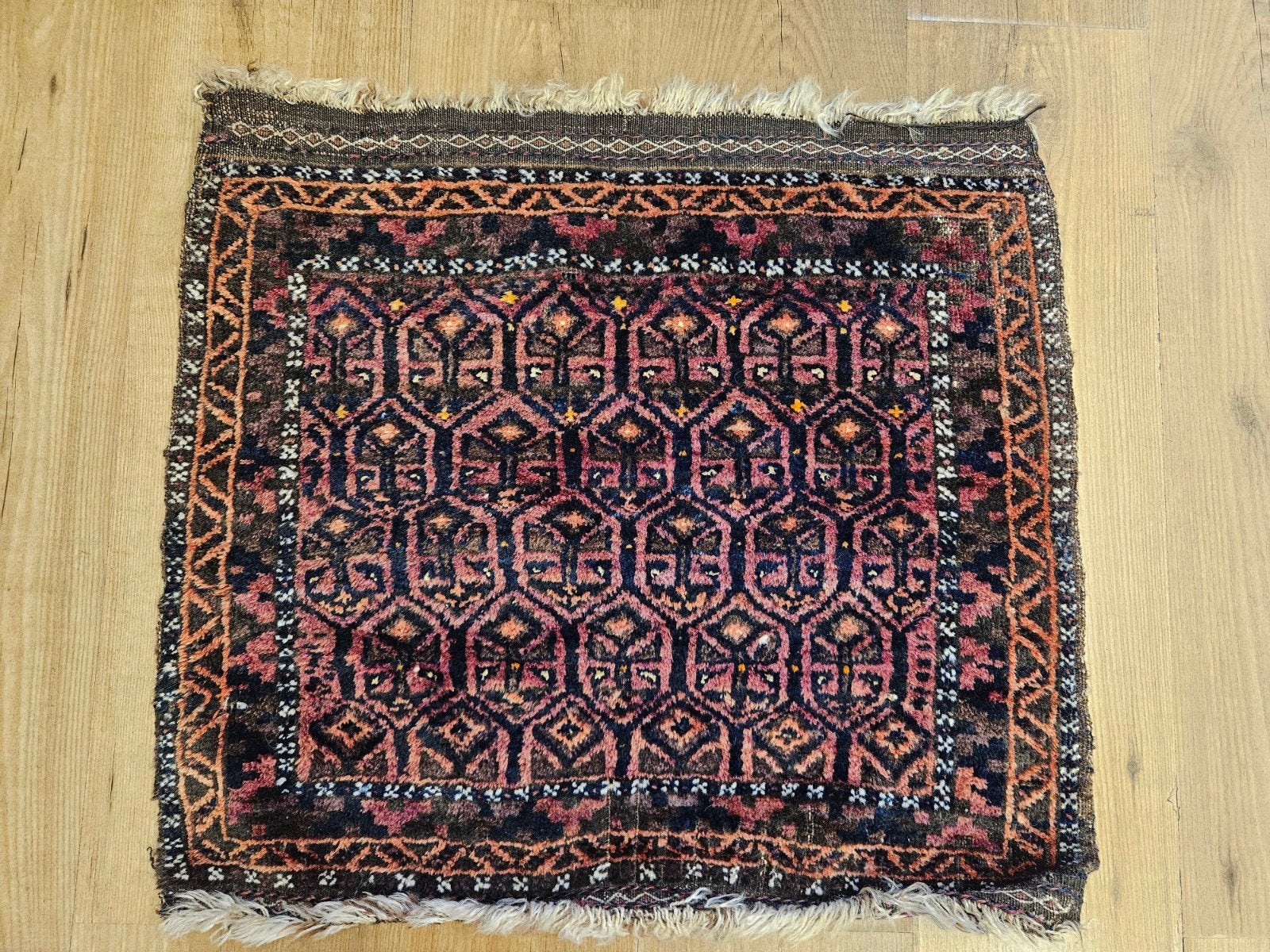 Vintage handgeknoopt perzisch tapijt beloutch 60x60, Info@SlatsAntiek.nl, Tweedehands, 50 tot 100 cm, Perzisch