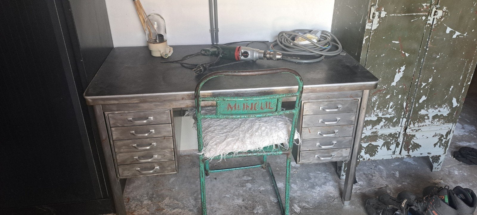 Werkbank, bureau., Doe-het-zelf en Verbouw, Ophalen, Gebruikt, 120 tot 170 cm