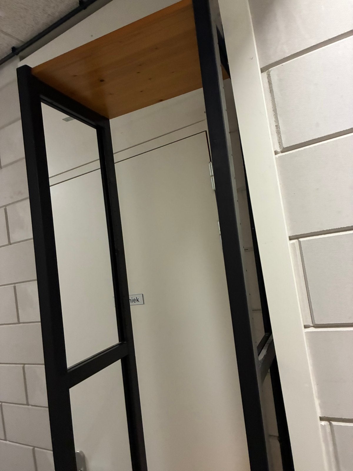 Lundia kast 250x50x40 cm met lades, zwart frame, Huis en Inrichting, Kasten | Boekenkasten, Ophalen, Gebruikt, 200 cm of meer