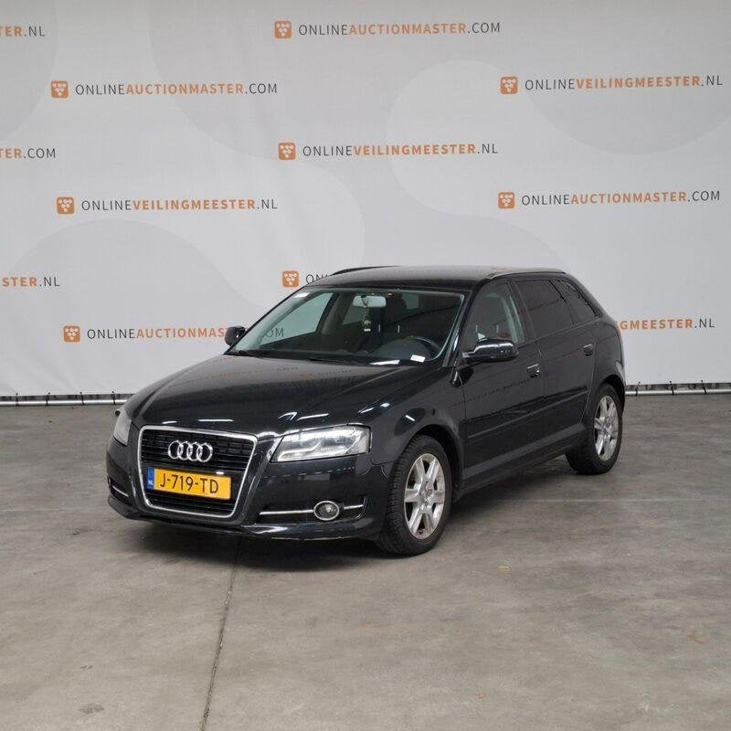 Personenauto Audi, A3 Sportback, 1.2 TFSI Attraction Advance, Voorwielaandrijving, Euro 5, 4 cilinders, Zwart