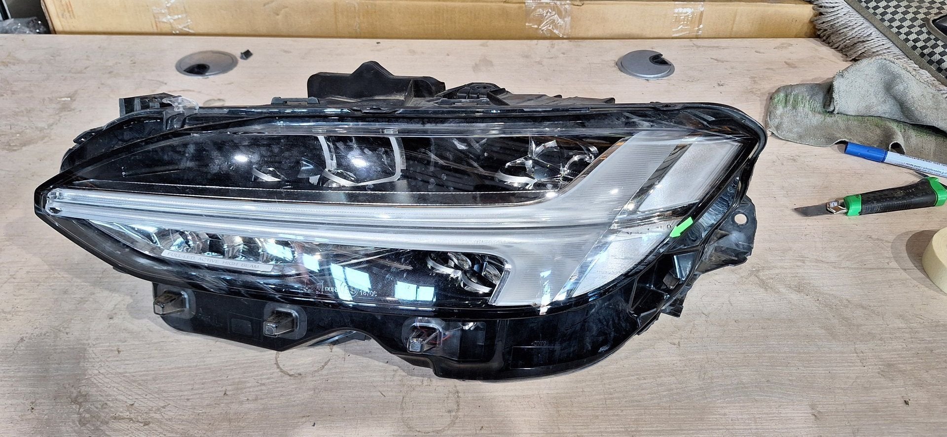 Volvo S90, V90 koplamp, Gebruikt, -, -, Ophalen of Verzenden