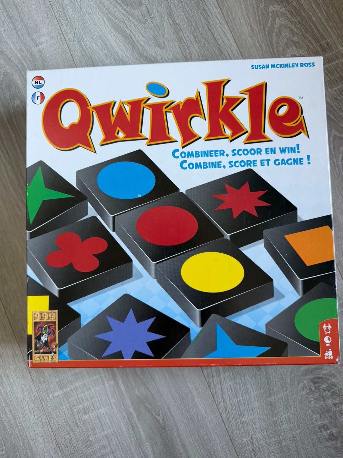 Qwirkle 2-4 personen, Een of twee spelers, Ophalen of Verzenden, Zo goed als nieuw