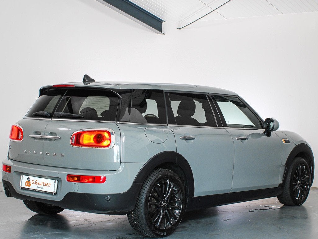 MINI Clubman 1.5 One Stoelverwarming, Bluetooth, Navigatie,, Auto's, Mini, Voorwielaandrijving, Stof, Gebruikt, 102 pk