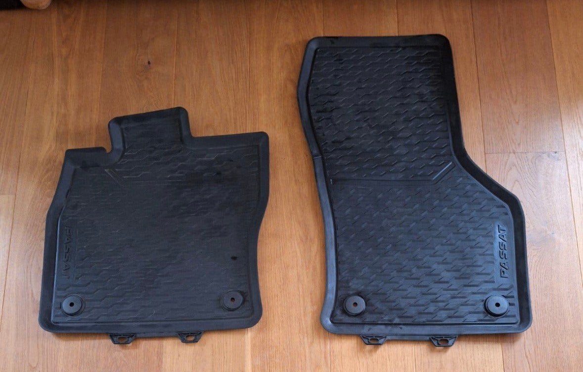 Rubber matten vw Passat, Ophalen of Verzenden, Zo goed als nieuw
