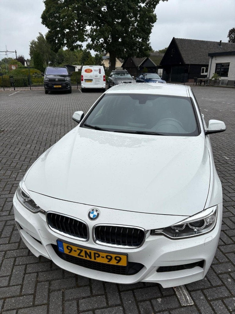 BMW 316i Automaat | Motor gereviseerd | APK 07-2027, Automaat, Zwart, 4 cilinders, Wit
