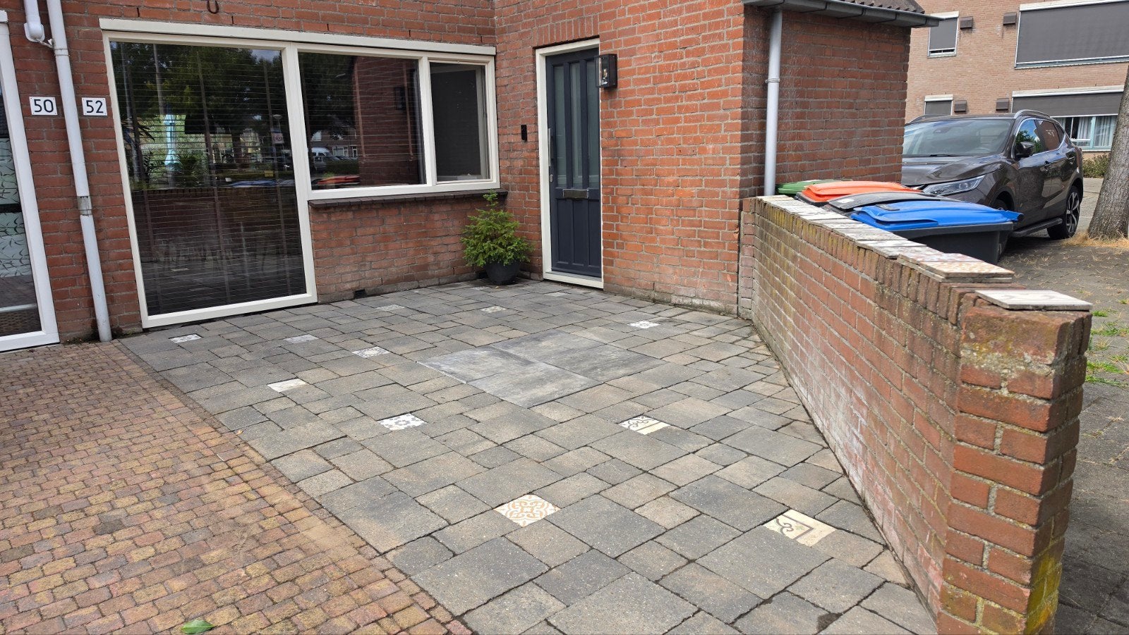 Gratis ophalen. Gebruikte tuintegels voor oprit of terras, Tuin en Terras, Tegels en Klinkers, Ophalen, Gebruikt, 10 m² of meer