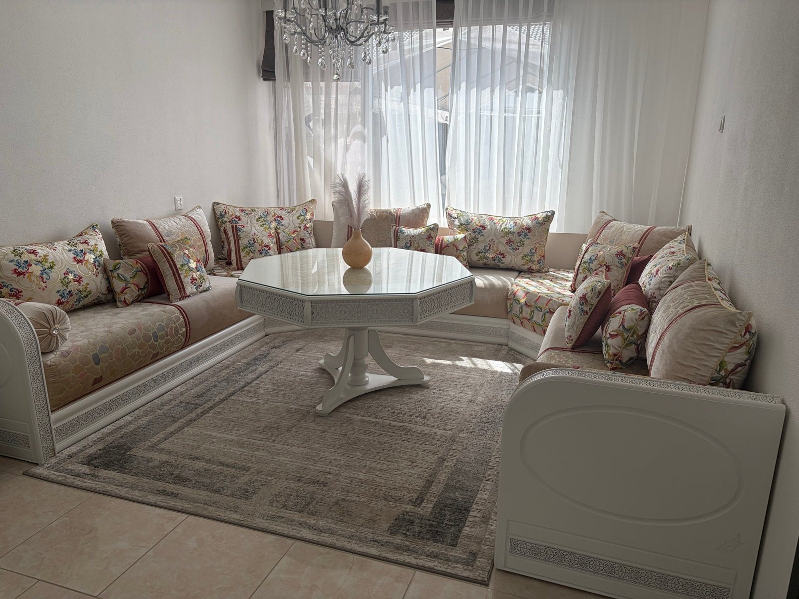 Luxe Marokkaanse salon met tafel - Zo goed als nieuw, Huis en Inrichting, Ophalen, Zo goed als nieuw, Stof