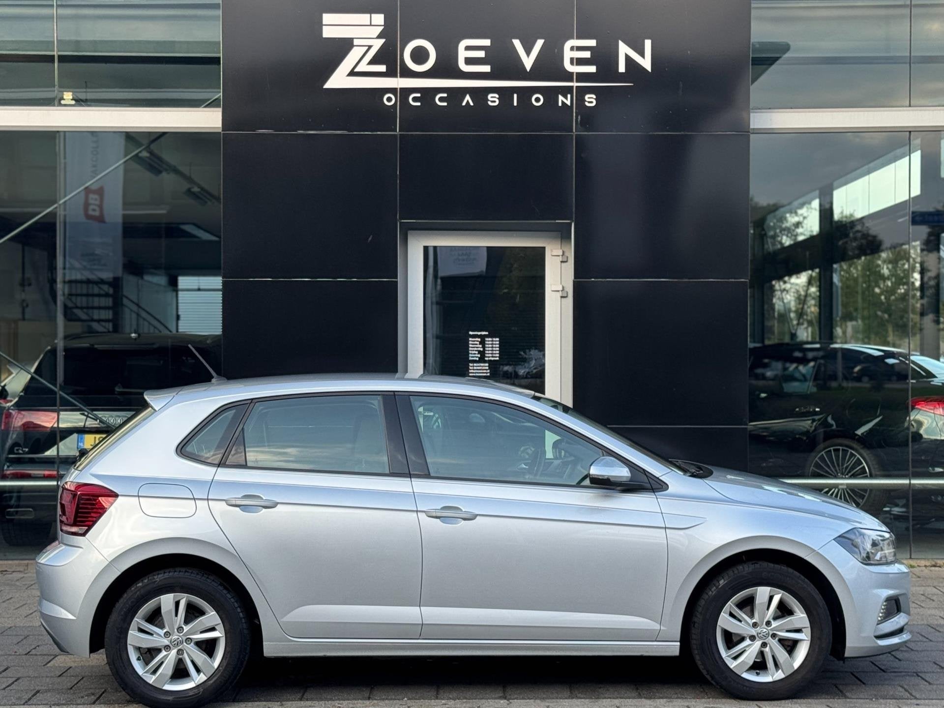 Volkswagen Polo 1.0 TSI Comfortline Business, Voorwielaandrijving, Stof, 23 km/l, Bedrijf