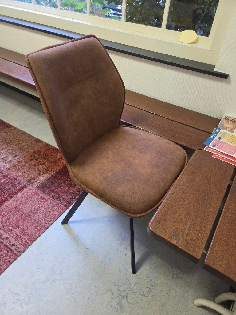 Set van 2 Eetkamerstoelen Zitmaxx Wonen - Cognac, Ophalen, Twee, Bruin, Zo goed als nieuw