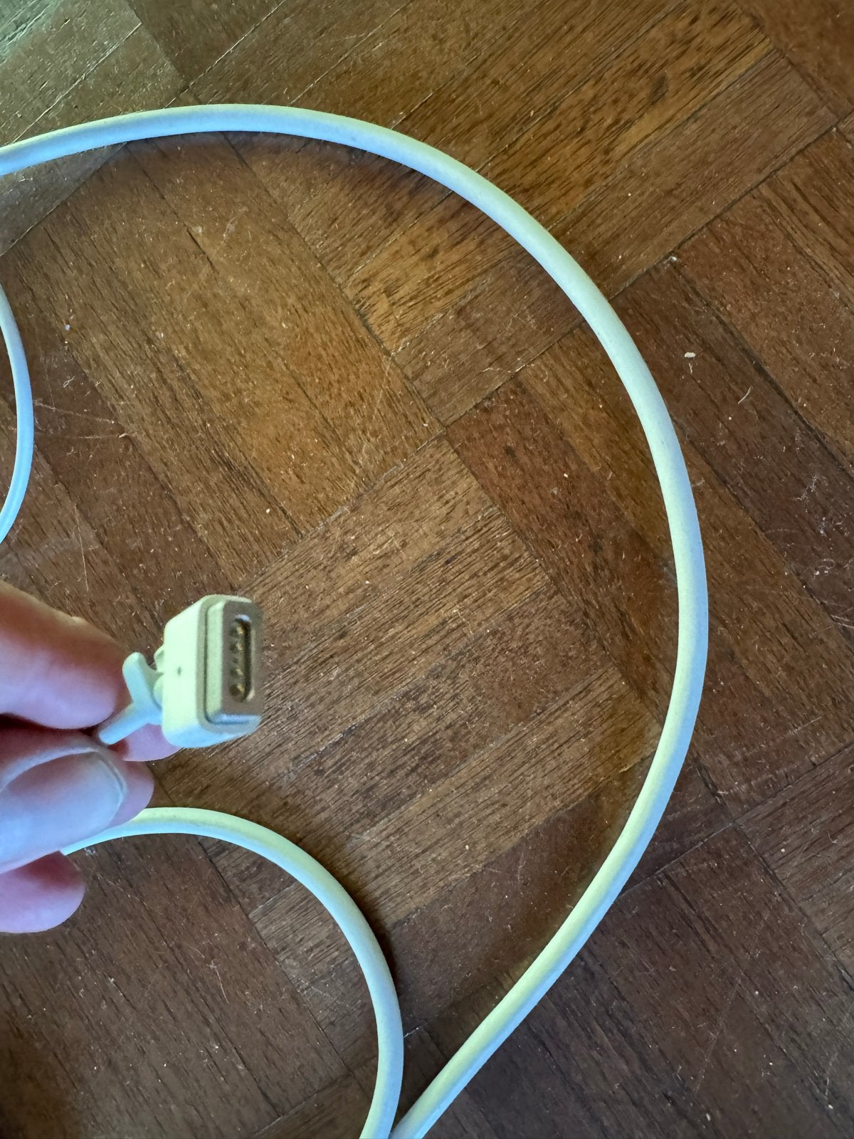 2x Apple MagSafe Oplader (60W) - UK en EU stekker, Computers en Software, Laptop-opladers, Ophalen of Verzenden, Gebruikt