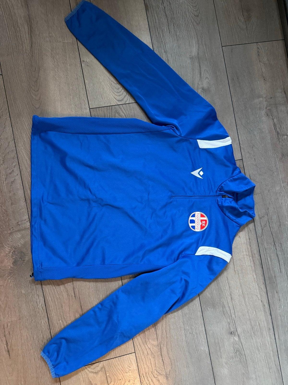 Macron SV Hoofddorp Maat L, Maat 52/54 (L), Blauw, Ophalen of Verzenden, Zo goed als nieuw