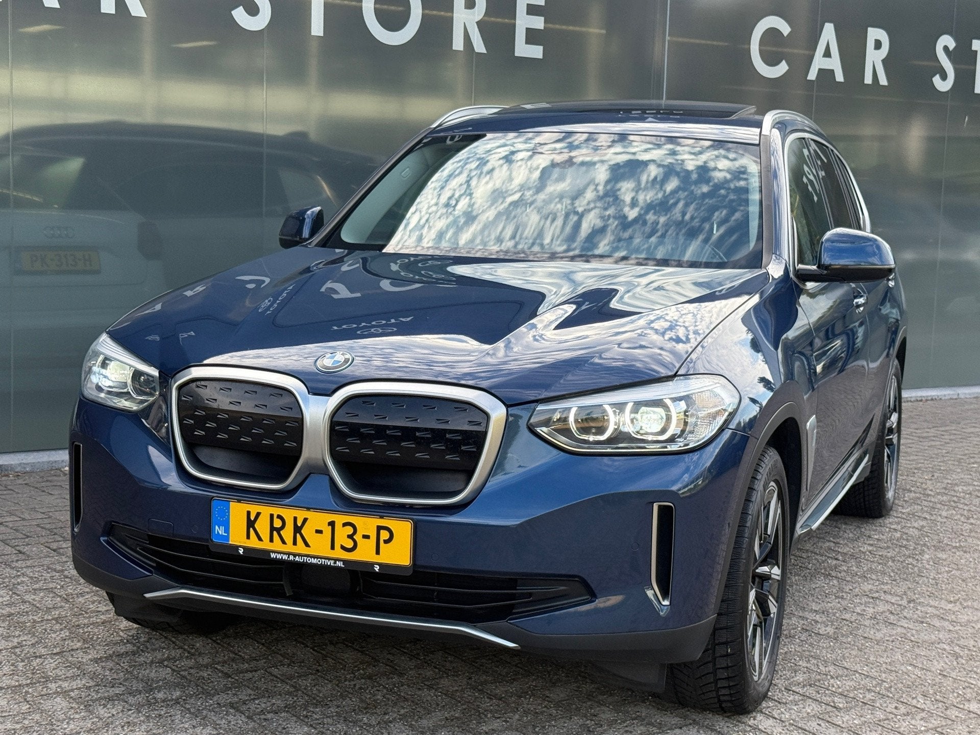 BMW IX3 Executive 80 kWh 95% SOH PANO|LEDER|DEALER ONDERHOUD, Achterwielaandrijving, Gebruikt, 80 kWh, Blauw