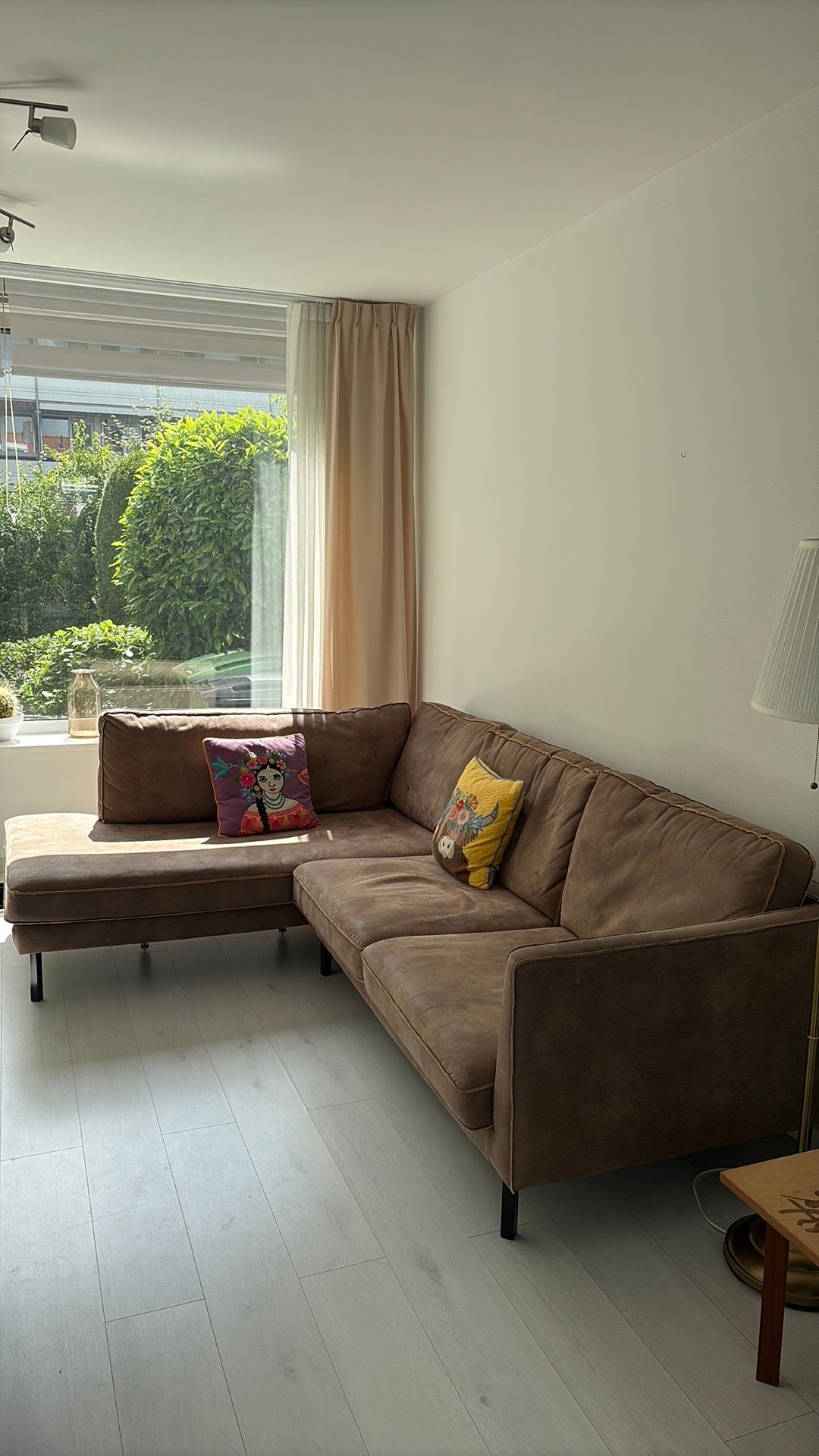 Stijlvolle en comfortabele L-vormige bank, Huis en Inrichting, Ophalen, 150 tot 200 cm, Hoekbank, 75 tot 100 cm