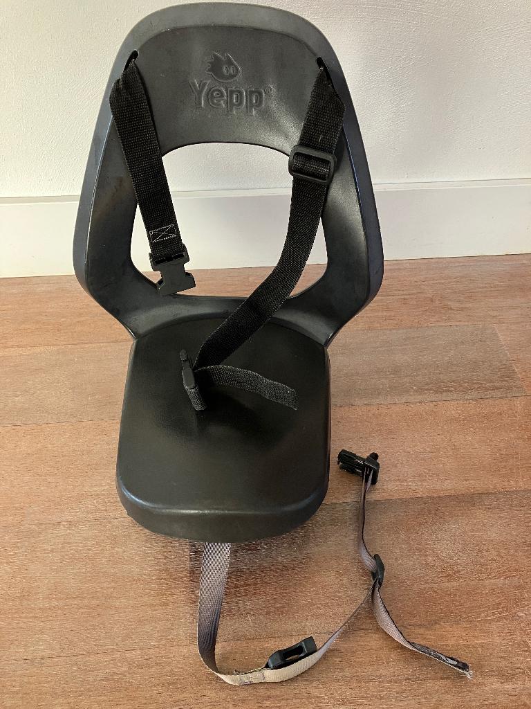 Yepp Junior Budget Black, Fietsen en Brommers, Fietsaccessoires | Fietsstoeltjes, Ophalen, Achterzitje, Gebruikt, 15 t/m 36 kg
