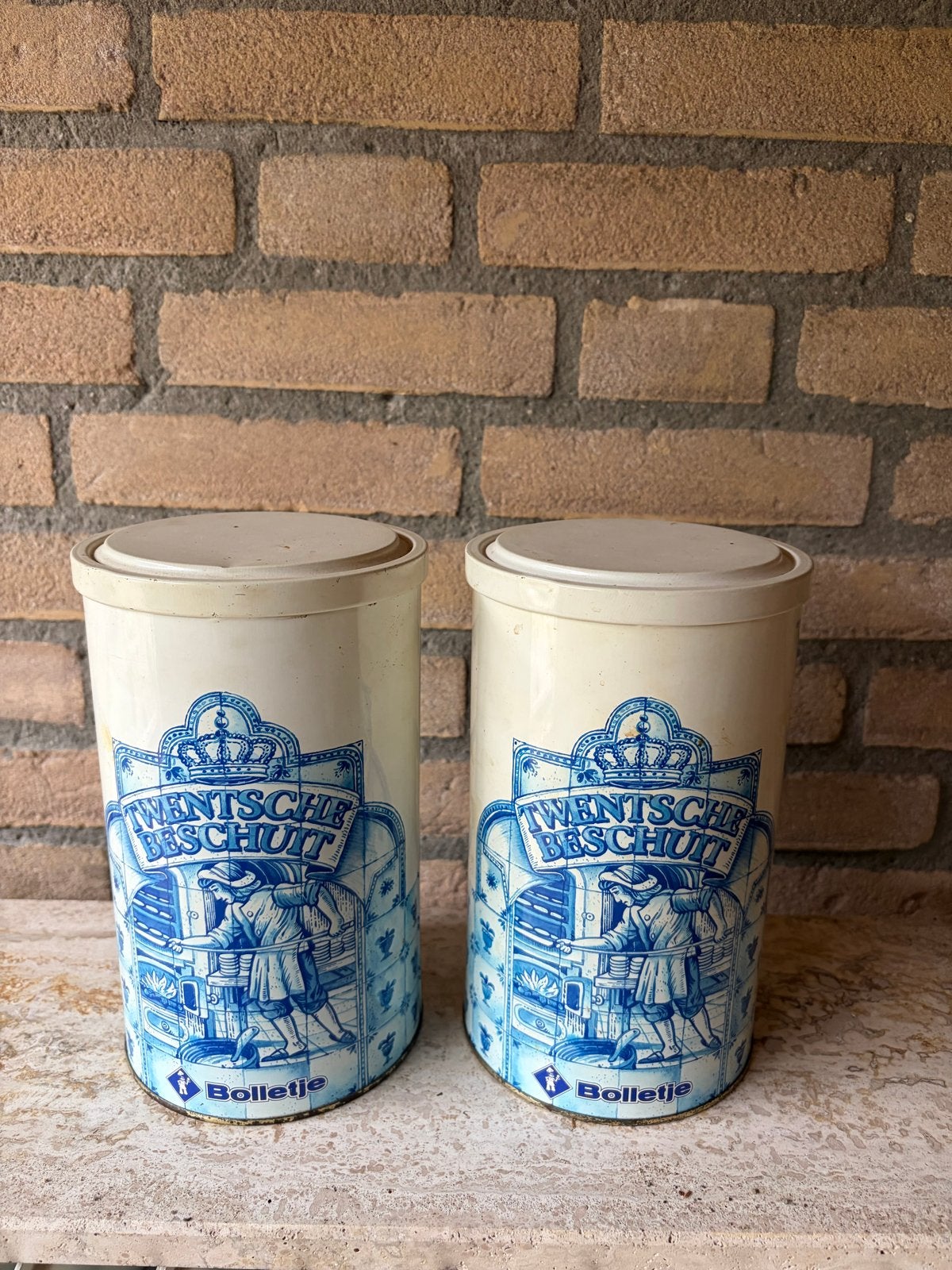 Vintage Twentsche Beschuit Bolletje bussen (set van 2), Ophalen
