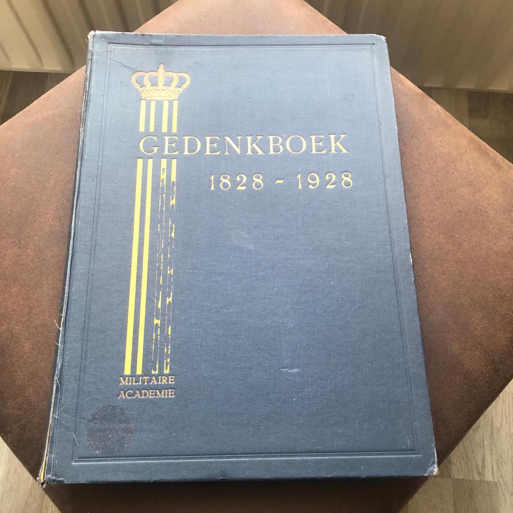 Gedenkboek KMA 1828-1928, Boeken, Ophalen of Verzenden, Zo goed als nieuw