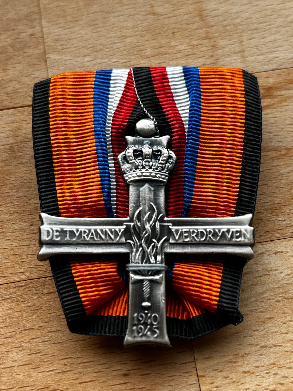Verzets herdenkings kruis / verzetskruis, Verzamelen, Militaria | Algemeen, Ophalen of Verzenden, Overige soorten, Nederland, Lintje, Medaille of Wings
