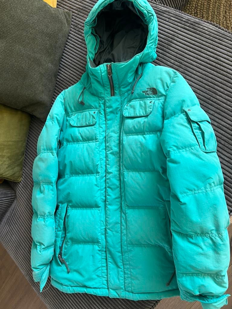 The North Face 550 donsparka maat M origineel, Ophalen of Verzenden, Zo goed als nieuw, Maat 38/40 (M), Blauw