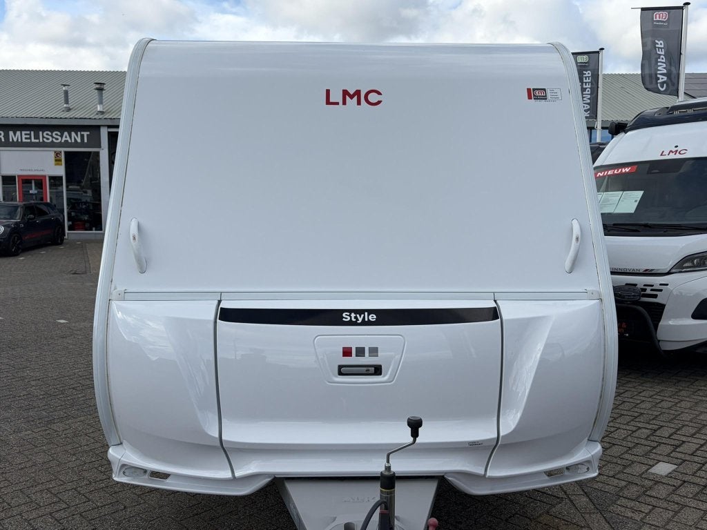LMC Style 460 E VERKOCHT, Caravans en Kamperen, Serviceluik, Bedrijf, Tot en met 3, 5 tot 6 meter