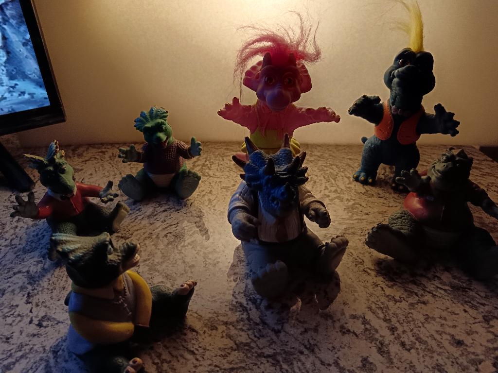 EARL SINCLAIR DINOSAURS FAMILY 1990, Verzamelen, Poppetjes en Figuurtjes, Verzenden