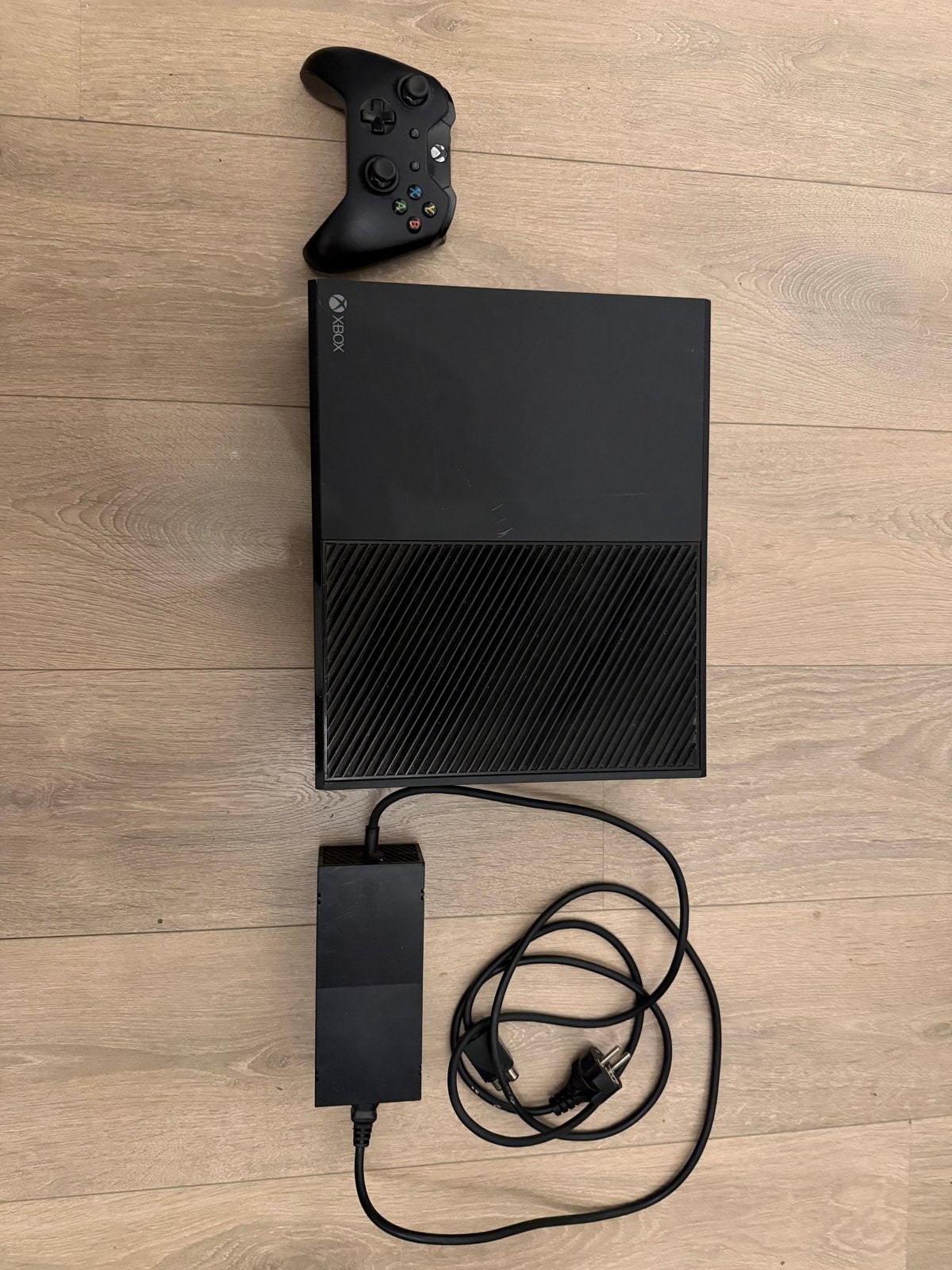 Xbox One met controller en kabel, Ophalen of Verzenden, Gebruikt