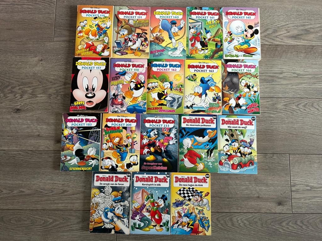 Donald Duck Pockets 18x, Meerdere stripboeken, Ophalen of Verzenden, Gelezen