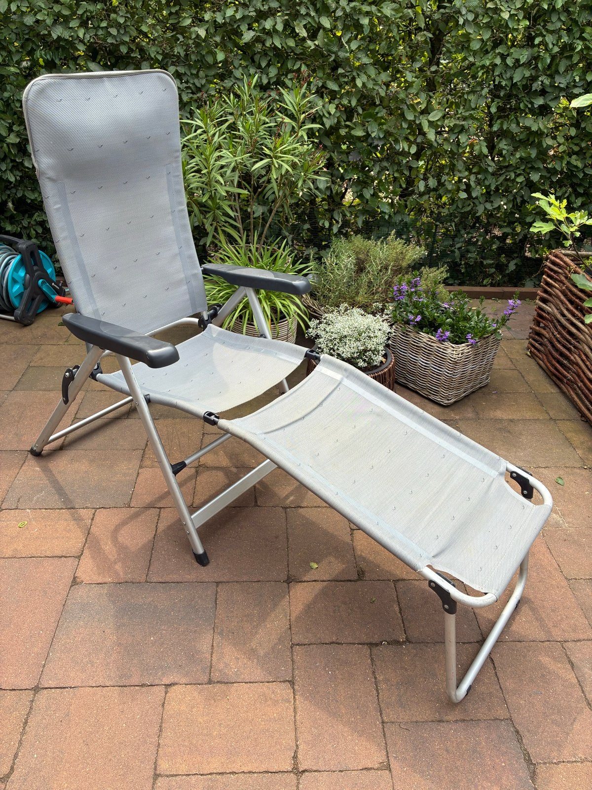 Verstelbare ligstoel/tuinstoel - Grijs, Ophalen, Gebruikt