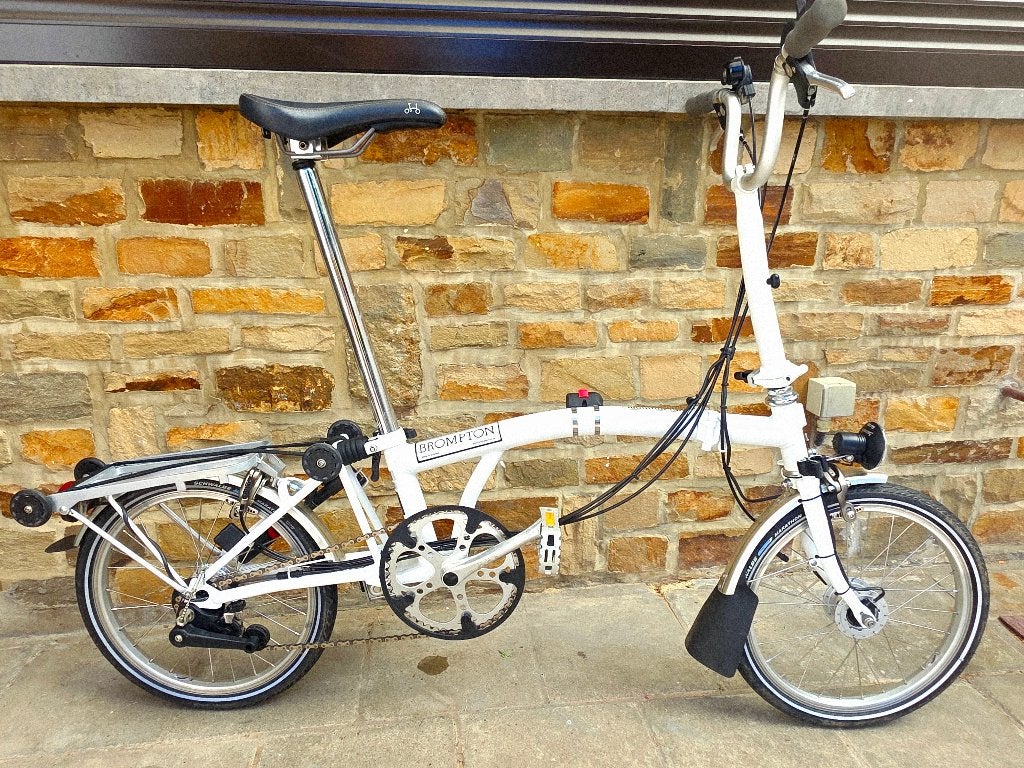 Brompton C Line Explore 6-Speed & naafdynamo & bagagedrager, Fietsen en Brommers, Fietsen | Vouwfietsen, Gebruikt, Brompton, Velgrem