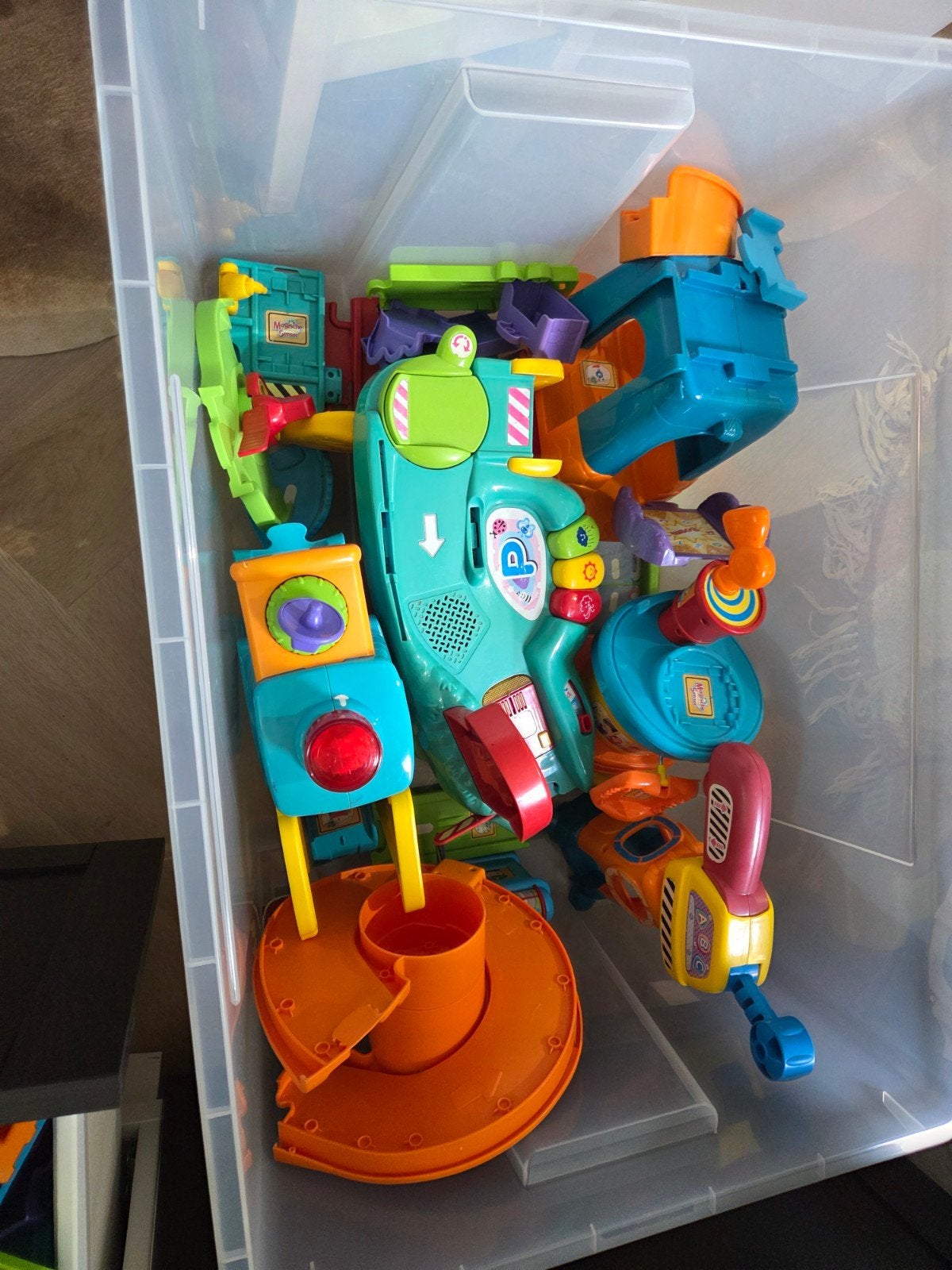 Toet toet auto Collection- baandelen en auto, Ophalen, Gebruikt