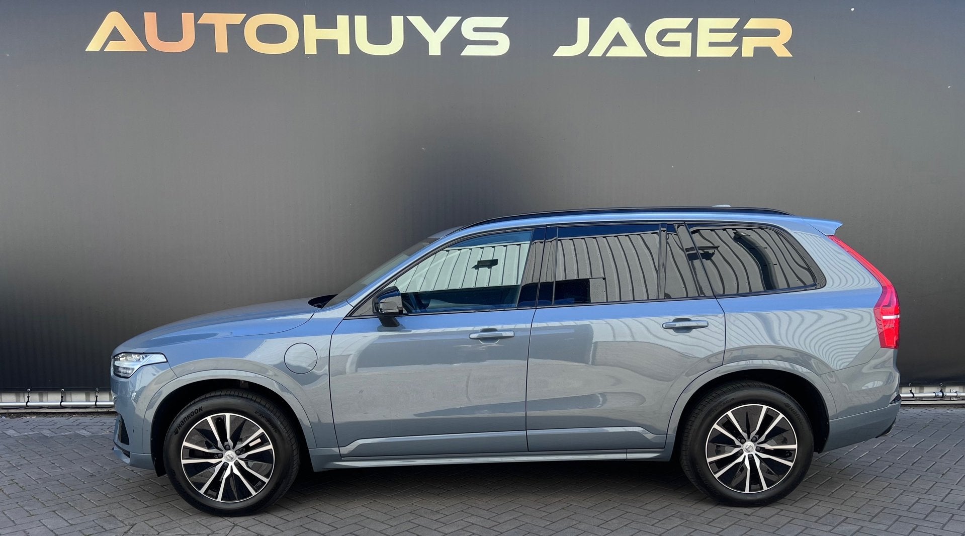 Volvo XC90 2.0 T8 Twin Engine AWD Momentum Pro - Pano Luchtv, Auto's, 4 cilinders, 7 stoelen, Bedrijf, Vierwielaandrijving