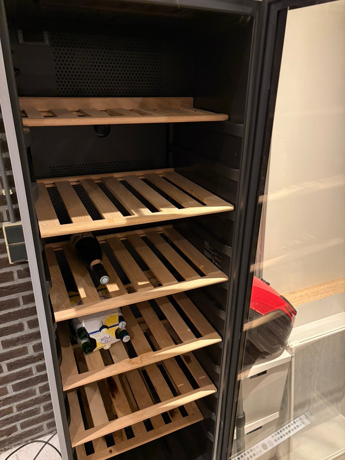 Bosch Wijnklimaatkast KSW38940/03 – 197 flessen groot model, Witgoed en Apparatuur, Koelkasten en IJskasten, Ophalen, 200 liter of meer