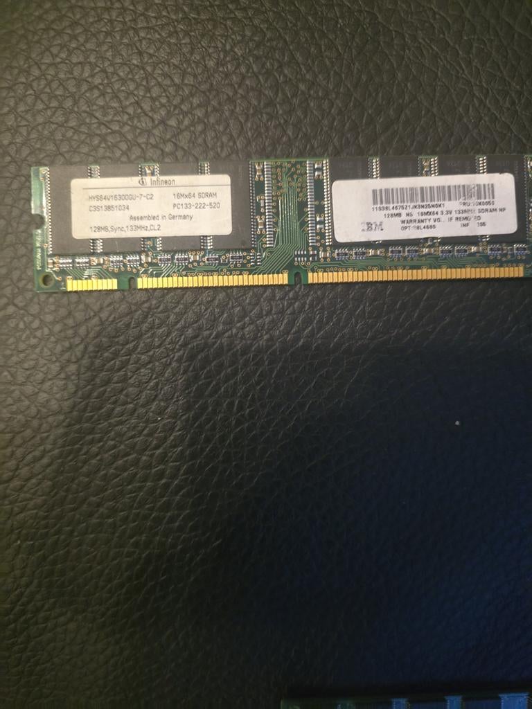 Infineon 128MB PC133 SDRAM Geheugenmodule, Computers en Software, RAM geheugen, Gebruikt, Server, Ophalen of Verzenden, DDR