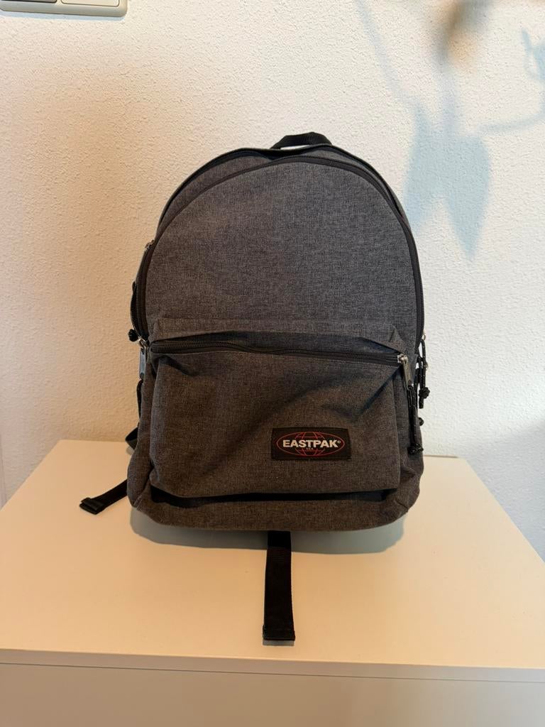 Eastpak rugzak met drie vakken, Ophalen of Verzenden, Zo goed als nieuw, Eastpak, 30 tot 45 cm