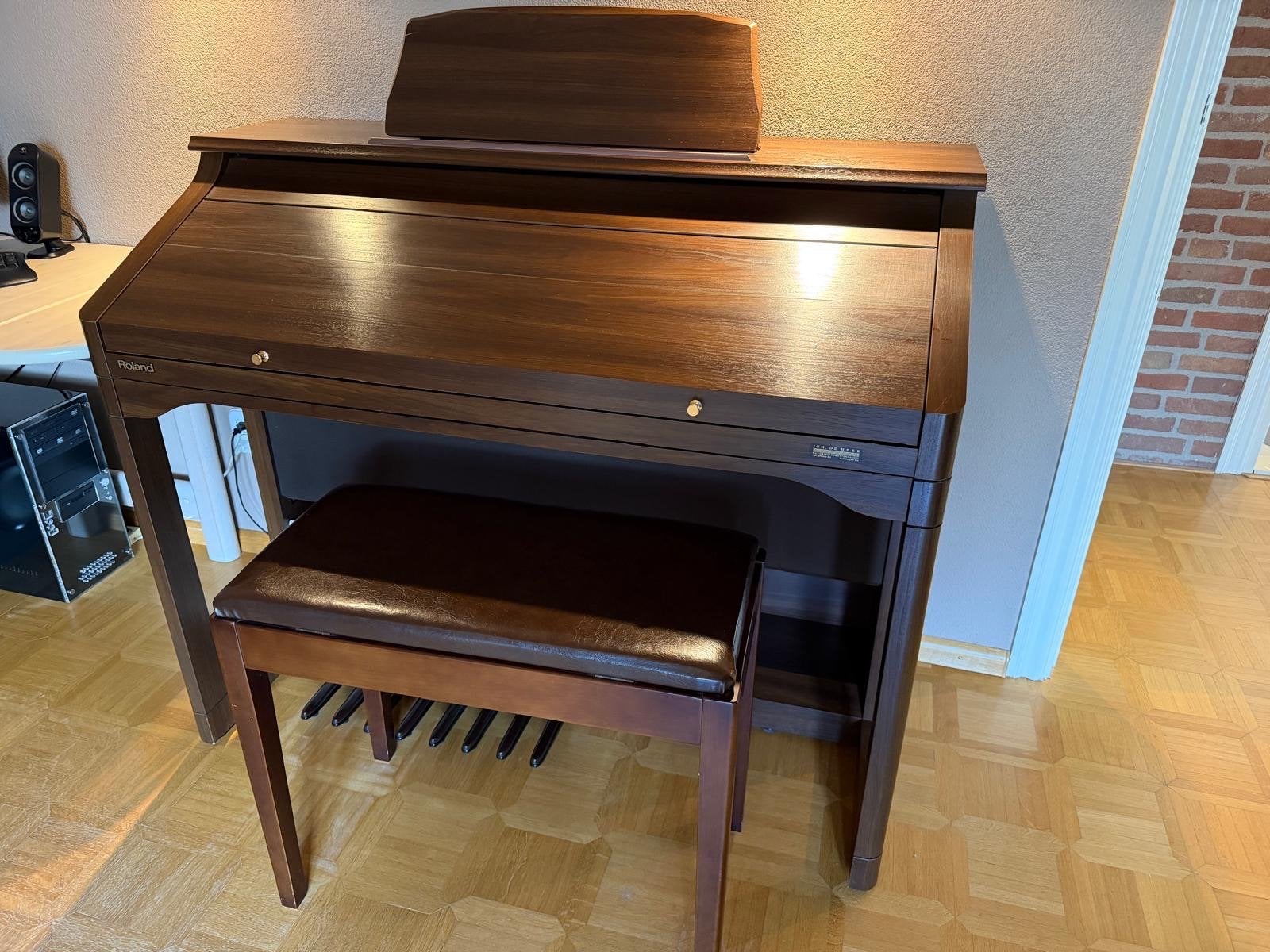 Roland Atelier AT-50 Orgel met 2 klavieren en pedalen, Ophalen, Gebruikt, 2 klavieren, Orgel
