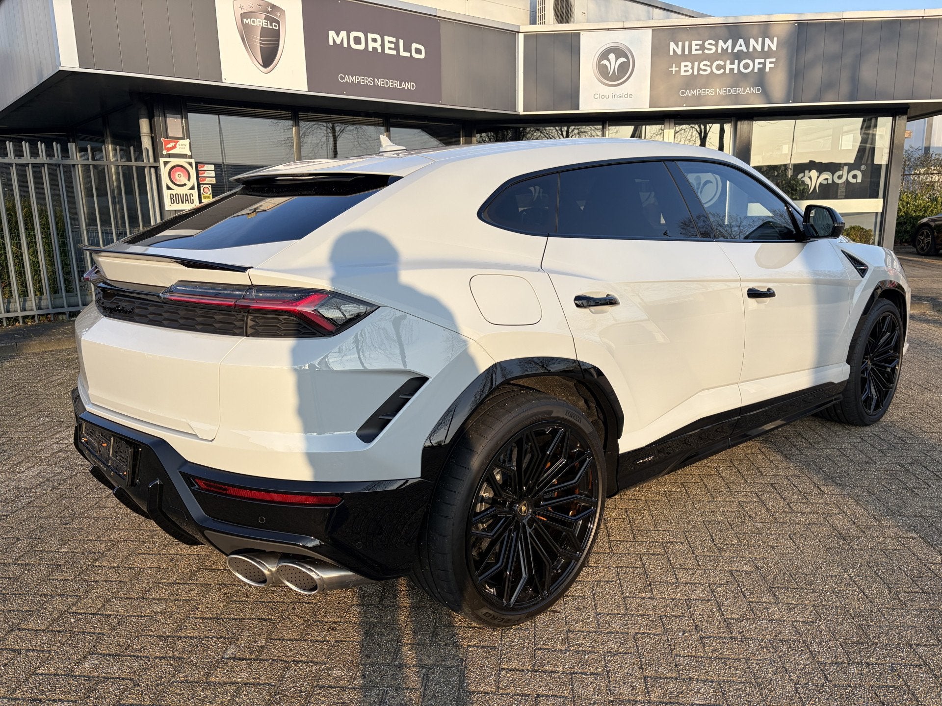 Lamborghini Urus 4.0 V8 Hybrid SE 800pk Special Paint 23inch, Auto's, Automaat, Urus, Gebruikt, Vierwielaandrijving