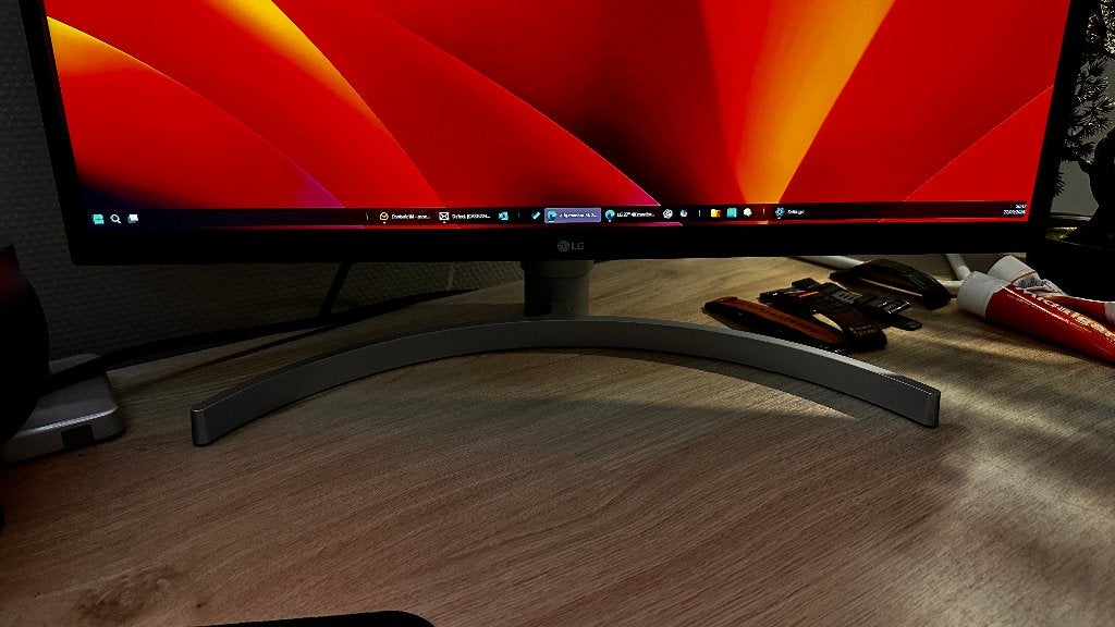 Foto 3 van lg monitor 4k 27 inch 3840x2160  LG 27UL550