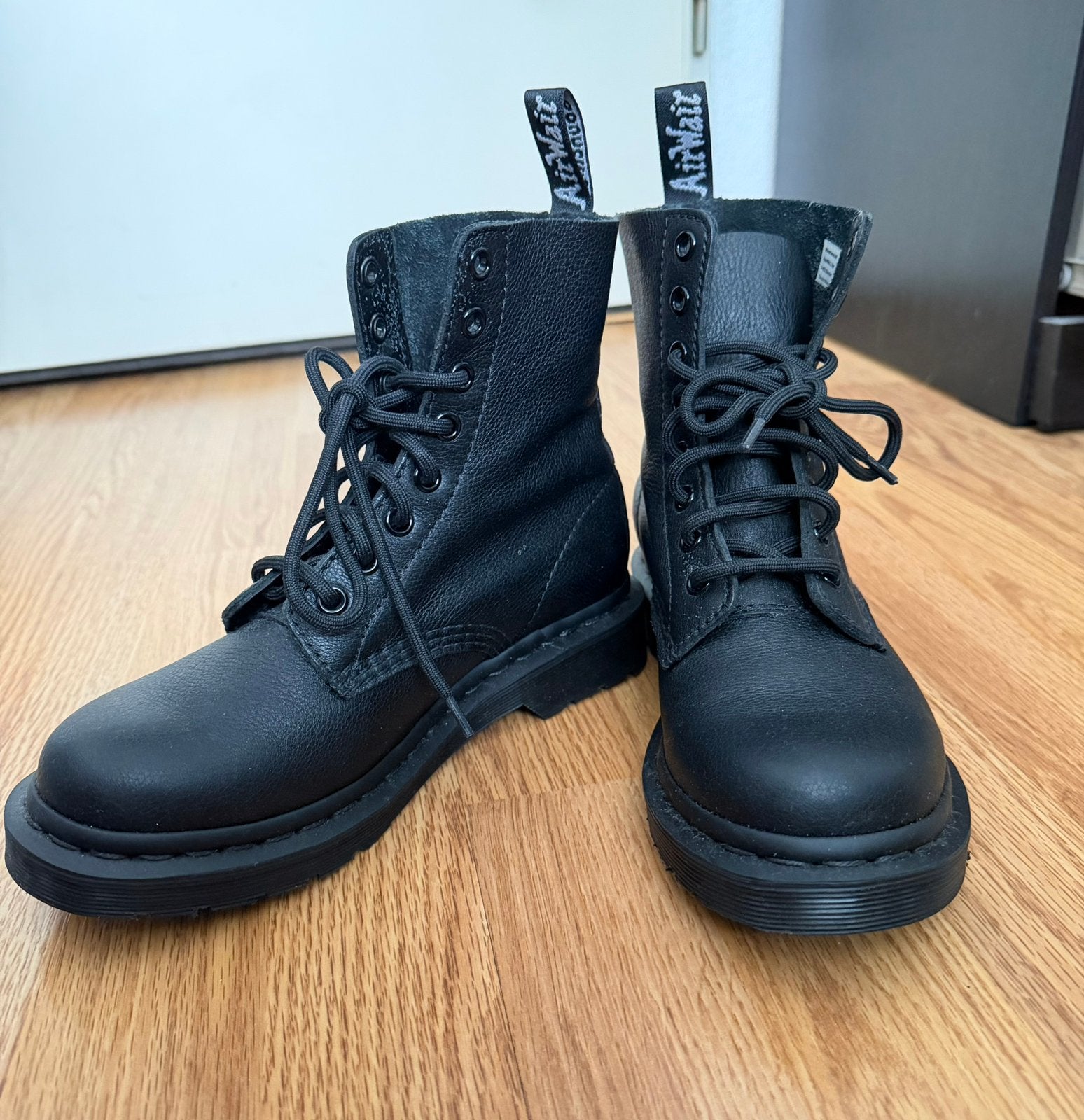 Dr Martens veterboots  black Virginia, Zwart, Lage of Enkellaarzen, Ophalen of Verzenden, Zo goed als nieuw