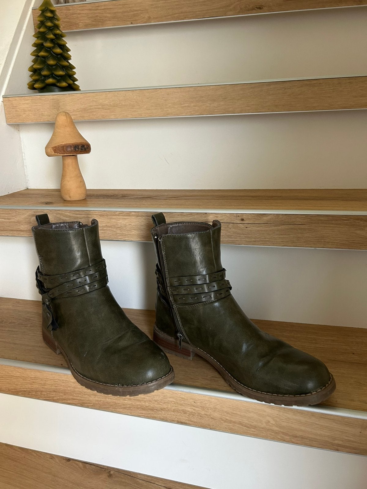 Elegante enkellaarsjes, groen, maat 41, Lage of Enkellaarzen, Ophalen of Verzenden, Gedragen, Groen