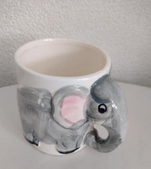 Olifant Beker - Schattige Keramische Mok, Ophalen of Verzenden, Zo goed als nieuw, Overige stijlen, Kop(pen) en/of Schotel(s)