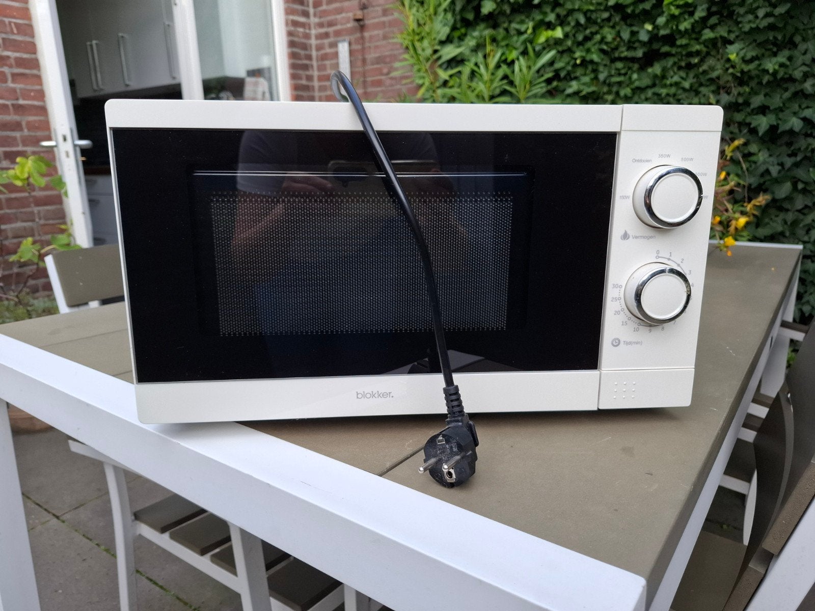 Blokker magnetron, amper gebruikt, van Oma, Witgoed en Apparatuur, Ophalen, Gebruikt, Magnetron, Draaiplateau