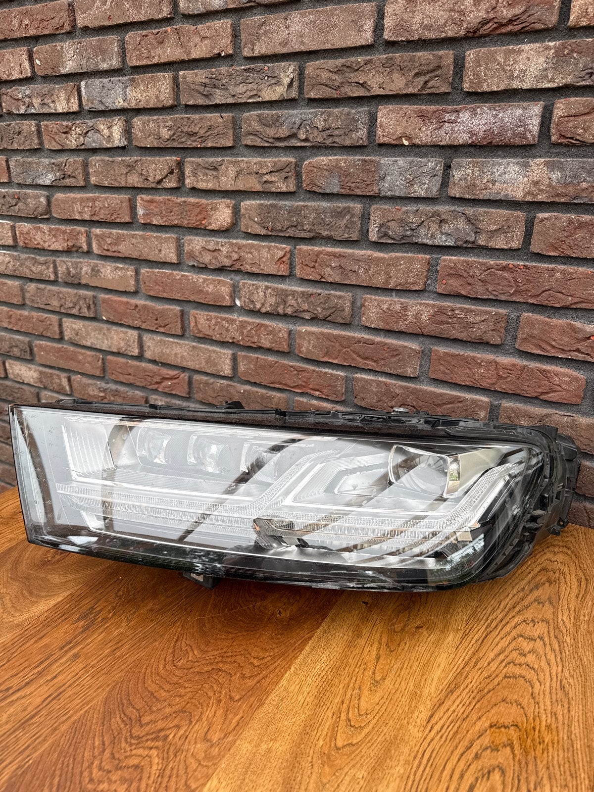 Koplamp Rechts Voor Audi Q7 e-tron 2016 LED (Zonder Module), Ophalen, Gebruikt, Audi
